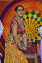 Mahie Gill at Lux Diwali Dhamaka Show on 22nd Oct 2009 (2).jpg